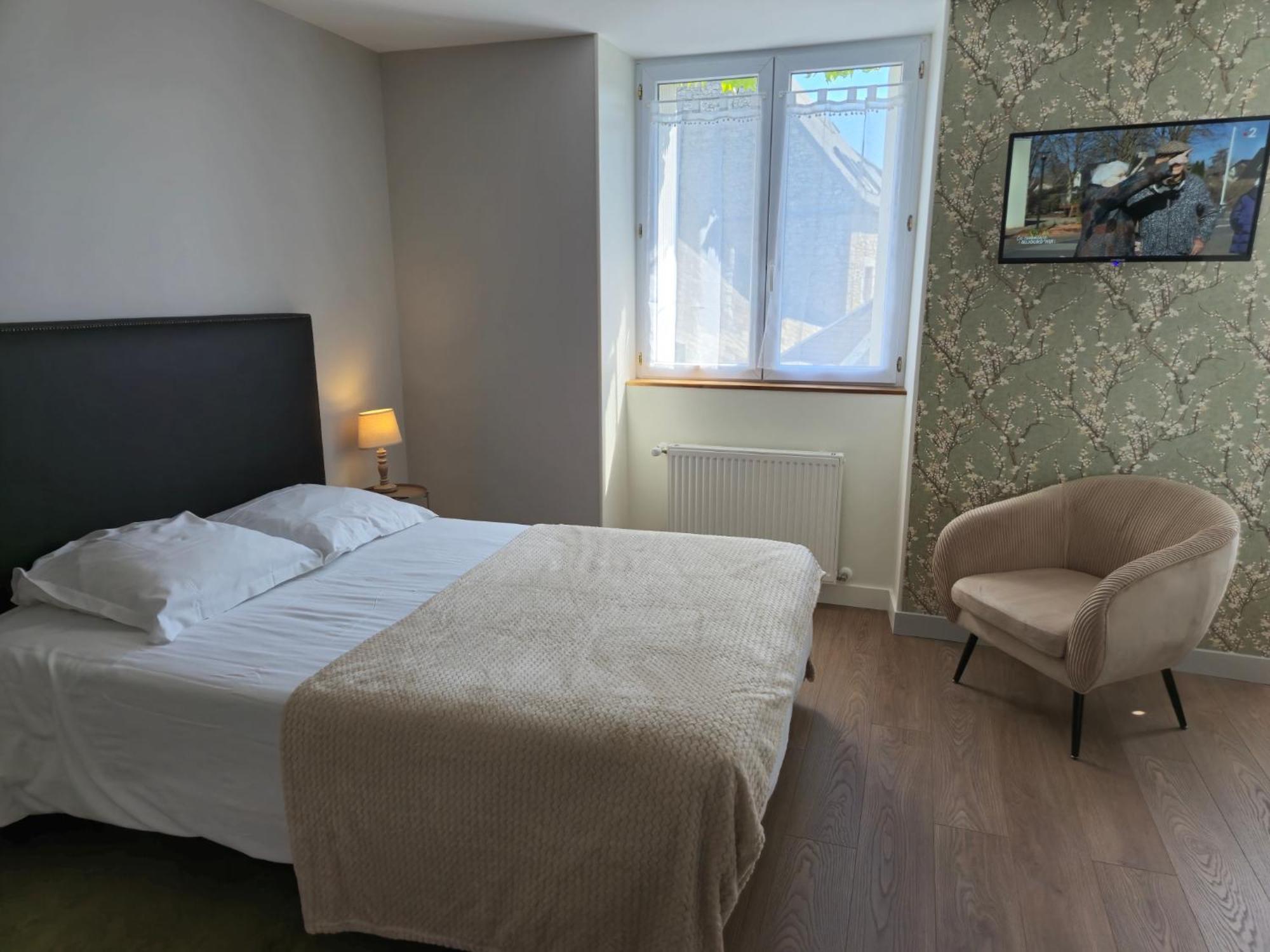 Le Beaugency Hotel Exterior photo
