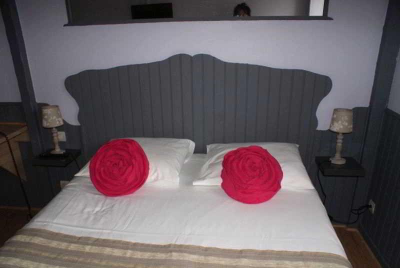 Le Beaugency Hotel Exterior photo